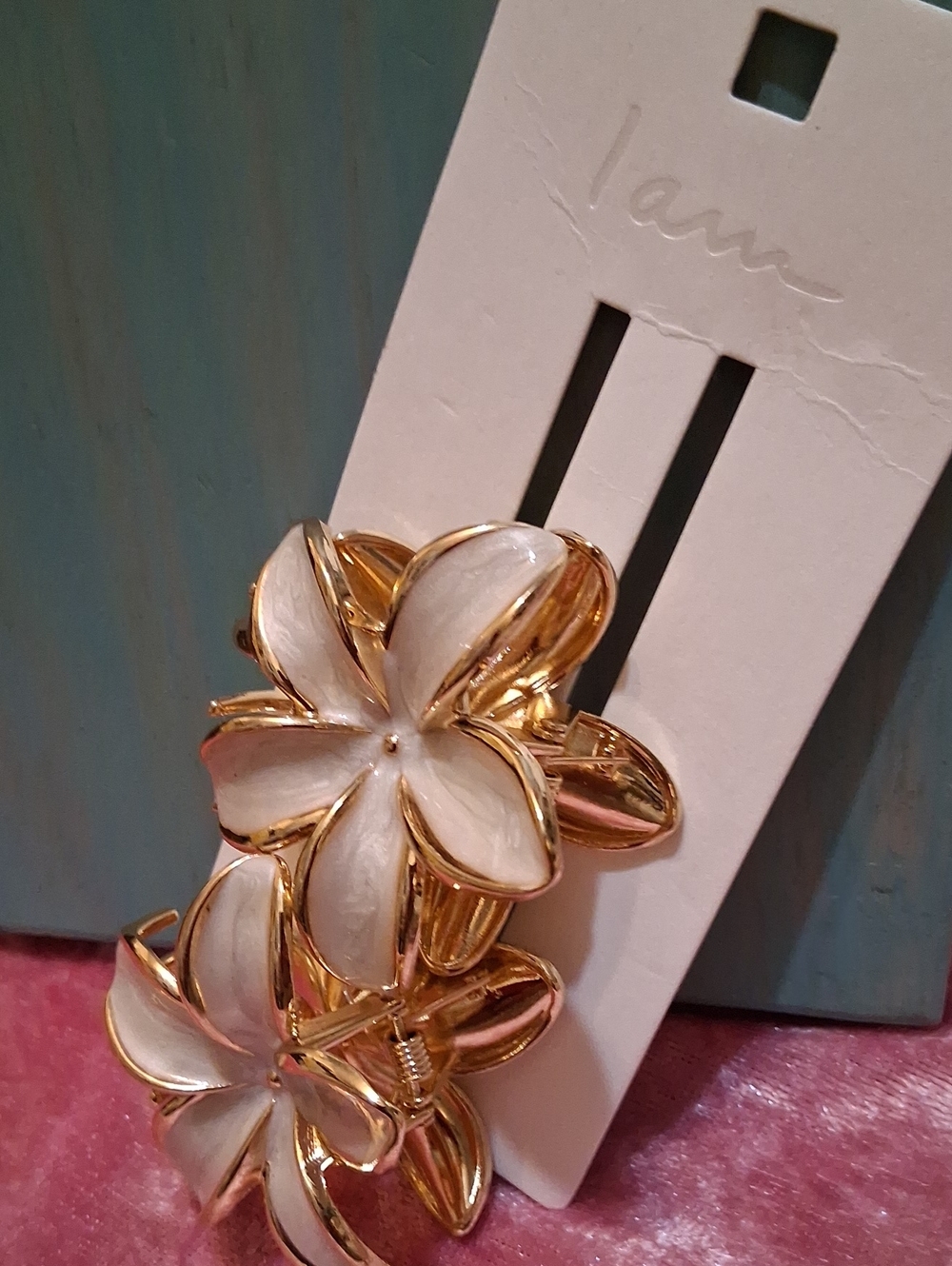 Fower Hair Clips - Picture 5 of 5